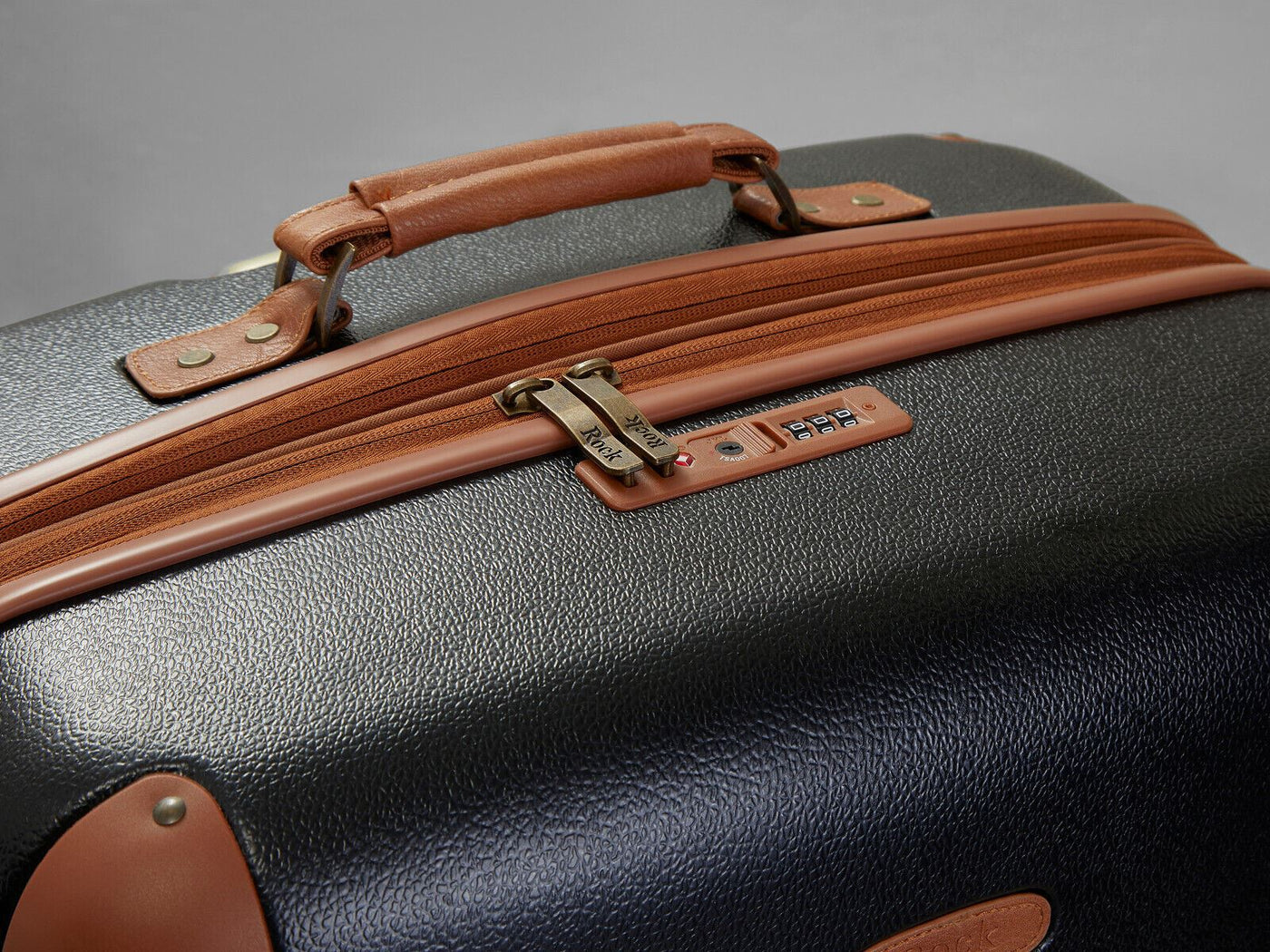 Carnaby Hard Shell Classic Suitcase Set