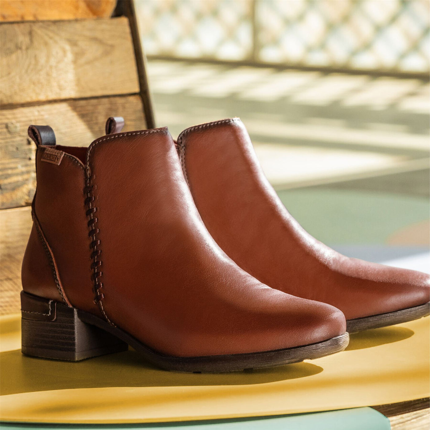 Women's Pikolinos Malaga Cuero Brown Leather Ankle Bootie Zip Mid-Heel Everyday Boots