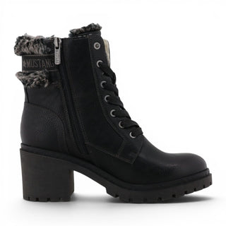 Mustang Women's Black Winter Warm Heeled Lace-Up Boots - M0122001