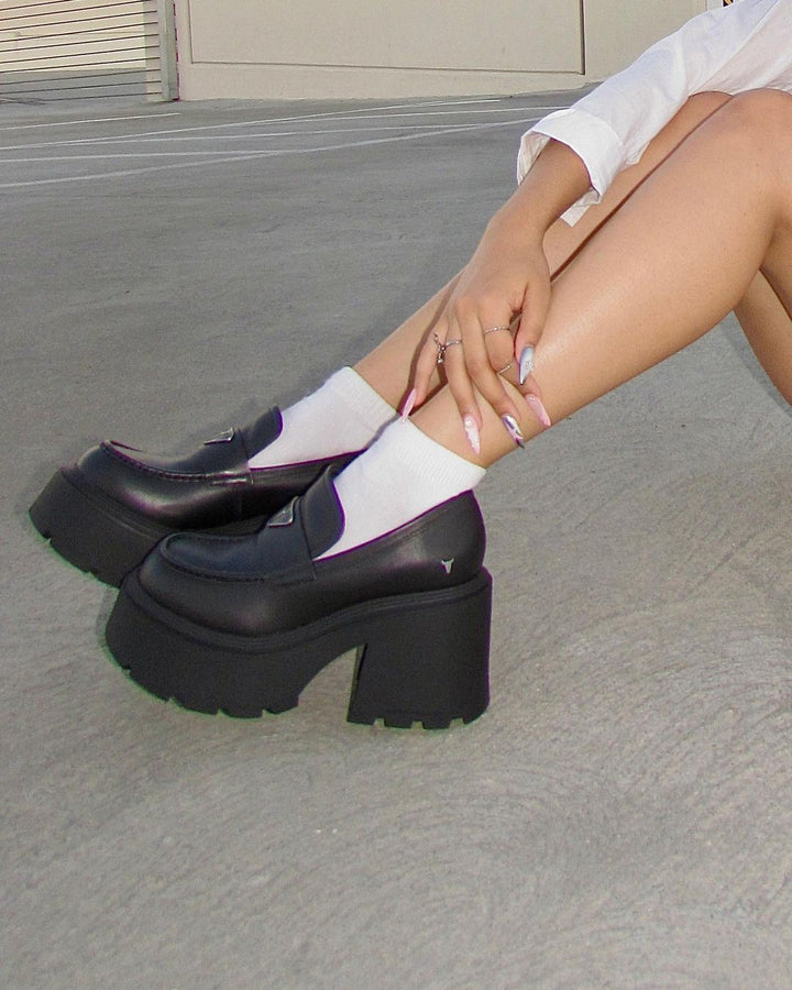 Windsorsmith Black Leather Platform Shoes