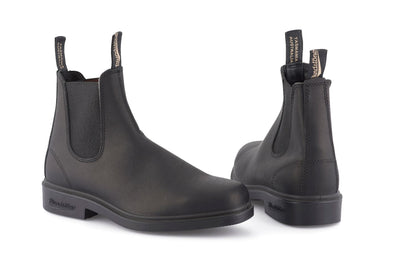 Blundstone #063 Voltan Black Chelsea Boot with Polishing Pad